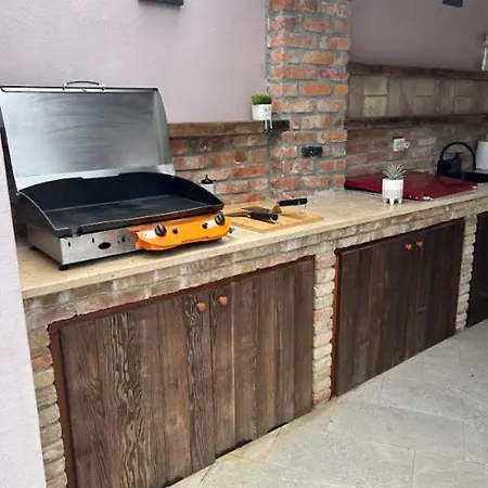 Franko Spacious House With A Pool