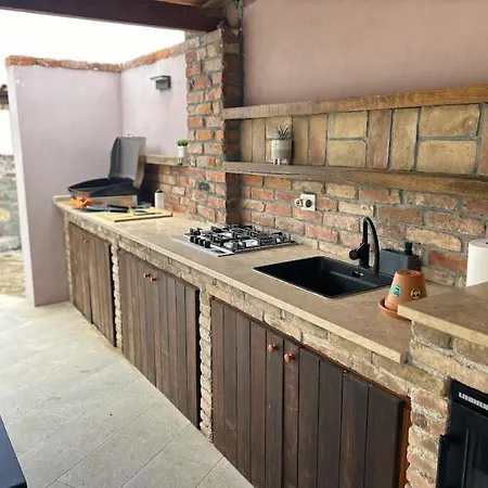 Franko Spacious House With A Pool * Obrov