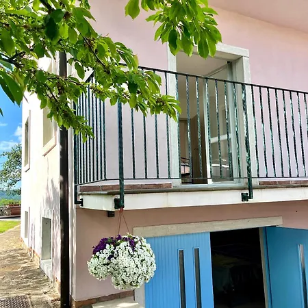 Franko Spacious House With A Pool Hébergement de vacances