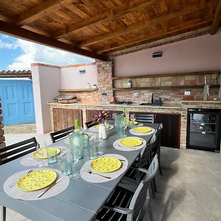 Franko Spacious House With A Pool