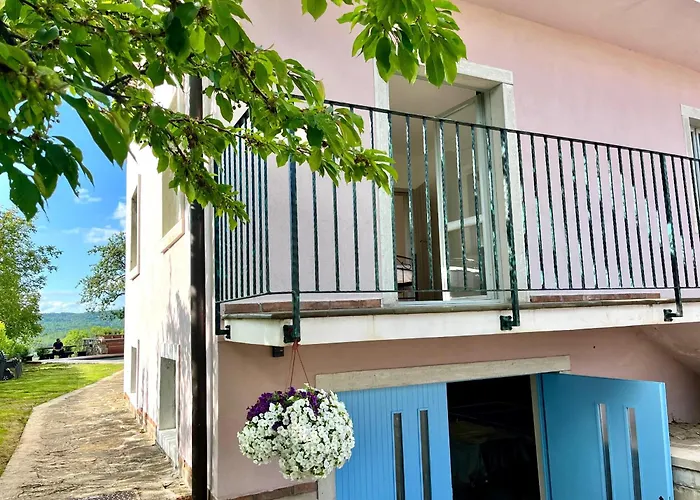 Franko Spacious House With A Pool Casa vacanze