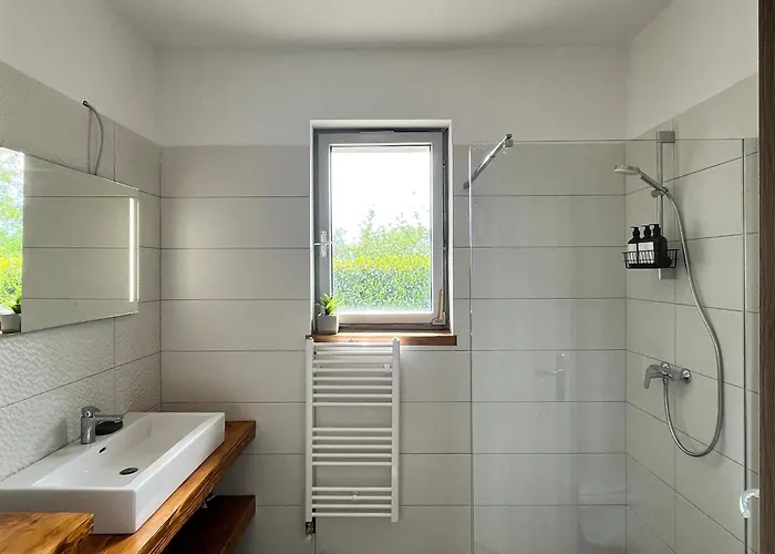 Franko Spacious House With A Pool Vakantiehuis Obrov