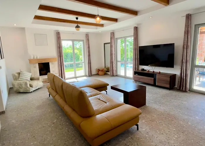 Casa vacanze Franko Spacious House With A Pool *