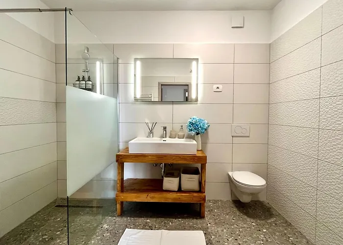 Franko Spacious House With A Pool Vakantiehuis