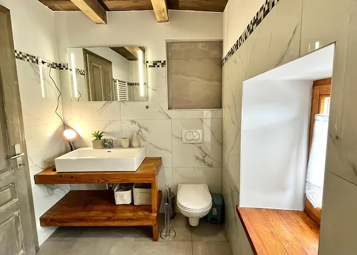 Franko Spacious House With A Pool Vakantiehuis *