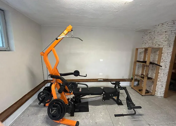 Franko Spacious House With A Pool Vakantiehuis Obrov